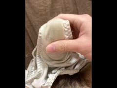 女の子の使用済みパンツに大量ザーメンぶっかけてぐちょぐちょにする - Screenshot 13 of 16 - Solo Japanese Male