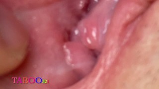 Virgin Pussy Receives a Big Vibrator for the first Time