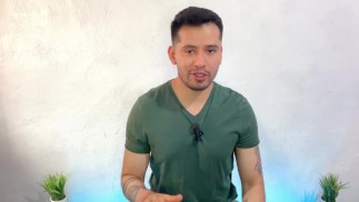 Mejores amigos celebran el cumpleaños penetrandose a pelo en la madrugada! Relato sexual