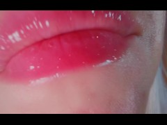 asmr lens licking in super pink 👅