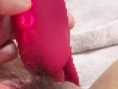 新しいおもちゃに翻弄されてイク奥様 クリトリスオナニー