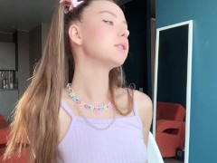 Bubblegum Princess Tiny Loves Blowing