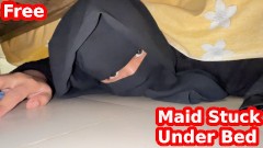 Arab Hot Maid Stuck When She Clean Under Bed - Big Ass Hijabi Girl Wear Abaya Niqab & Panty