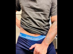 Guy eats a cookie, masturbates and plays with his dick