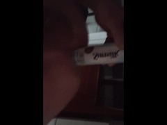 Shampobottle in my ass