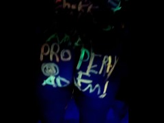 Blacklight Fun - Screenshot 5 of 16 - Glow In The Dark