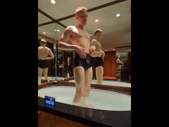 mirror show not full