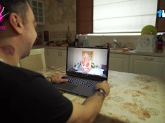 пасынок выебал развратную мачеху в присутствии своей девушки - Screenshot 5 of 16 - измена