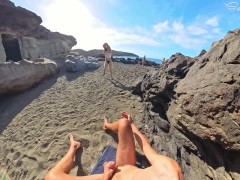 BEACH ADVENTURE: meet Sara again...with her sexy friend - Screenshot 8 of 16 - Blowjob