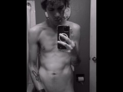 Busting a nut before work - Screenshot 16 of 16 - Bathroom