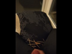 Can't hold and explode piss on the floor 10/16