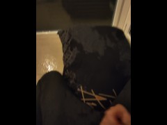 Can't hold and explode piss on the floor 13/16