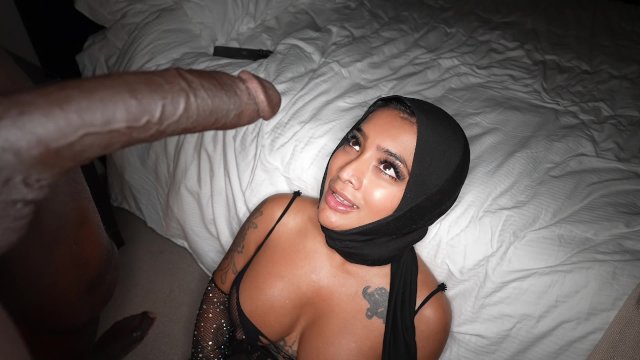 JAX SLAYHER FUCKS HIJABI STEP SIS FOR THE FIRST TIME