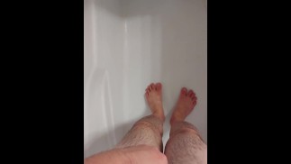 Chubby Solo Male Shower Feet Wet