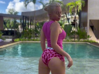 Showed her Big Tits in the Pool - Wet Lola Fans