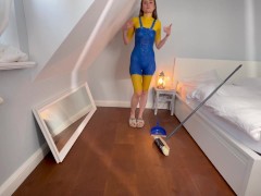 Cleaning Up My CRAZY Body Art Room! - Screenshot 14 of 16 - Cleaning