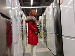 Electronics Store November - Screenshot 6 of 16 - Public Exhibitionist