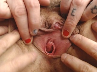 POV Anna трахает пальцами Thick мясистую киску Abbys до оргазма