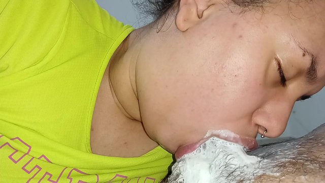 so fast and so hard she fucks her deep throat, making the cuckold cum a lot