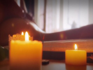 Она заплатила за массаж, вместо этого массажист трахает ее и Cums внутри нее