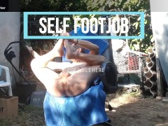 thai girlrecording farang self-footjob