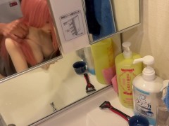 バスタオルの女