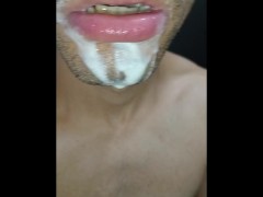 correte en mi boca, juego con tu semen, y me lo trago, primer plano, gay travieso, lengua, sloopy