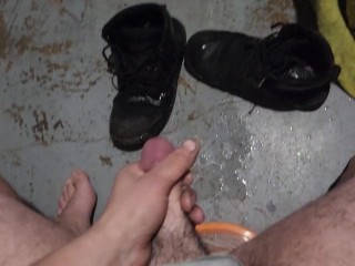 Absolutely Soaking a Pair of Boots with my Piss