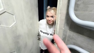 A YOUNG BLONDE GOT A LOT OF CUM IN HER MOUTH IN THE BATHROOM