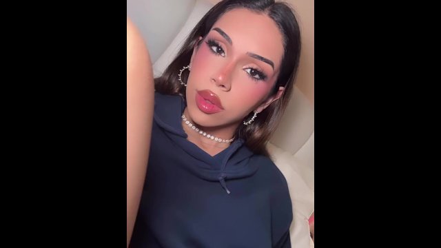 Am I your favorite type of a girl