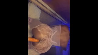 Gay booty twerking and riding dildo