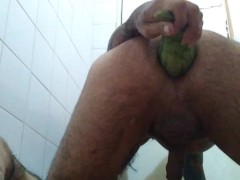 Chica trans culo peludo anal extremo con vegetales