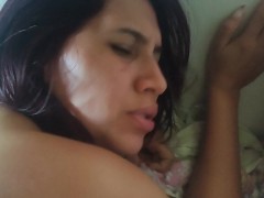 Peliroja grita sin parar