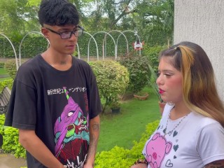 Me Follo Duro Por El Culo a Mi Vecina Nueva Mientras Le Ayudo Con La Mudanza a Su Apartamento.