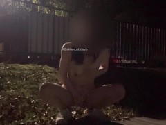 【野外露出】変態な格好してオナニーしにきた♡ちょろっとお潮が…