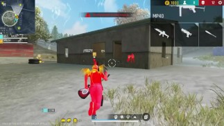 playing free fire with hacks !