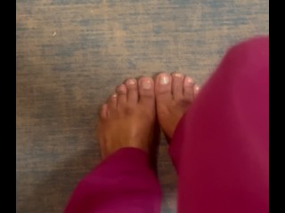 Cute Yoga Goddesses Toes Waiting for your Hot Load