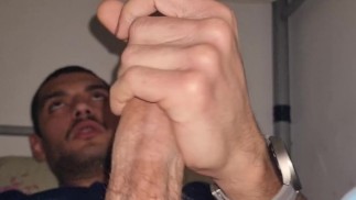 Hot Guy Nahaufnahme (es fühlte sich so gut an) - Greek Boy Cumshot Video # 2