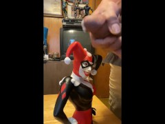 Harley Quinn gets a sexy facial