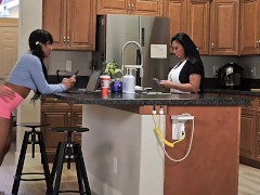 Fucking my GF in front of her Stepmom - Screenshot 2 of 16 - Pinay
