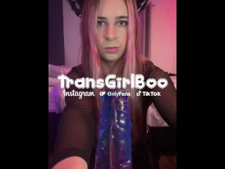 Транс-девушка давится твоим членом в видео от первого лица