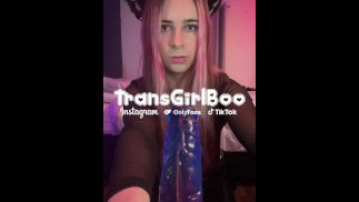 Транс-девушка давится твоим членом в видео от первого лица