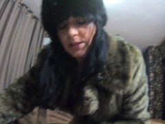 Preview- MilfyCalla- Deep blow-job and cum play while wearing a hot green fur-coat , leather gloves