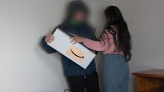 I Fucked The Amazon Delivery Guy In My Bedroom, He Gave Me His Cum Inside