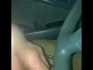 Продолжение поглаживания члена