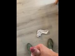 Wank in Under armour Lycra shorts and cum