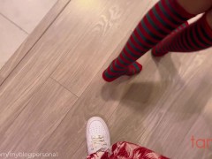 Complace a su novio con el regalo de Navidad perfecto… UN TRIO - Screenshot 2 of 16 - Navidad