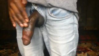 ICH ZIEH MEINE HOSE RAUS, UM MEINEN MONSTERSCHWANZ ZU ENTFERNEN