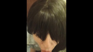 射精在办公室荡妇的舌头上