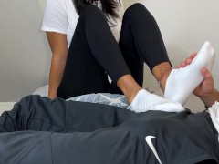 Her Dirty Socks make for the Perfect Sockjob 😈 - Screenshot 9 of 16 - Footjob
